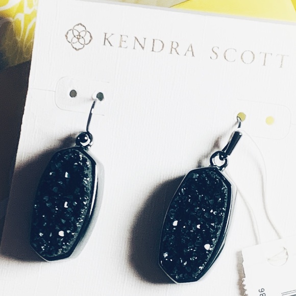 Kendra Scott Jewelry - Kendra Scott Danay earrings -NWT